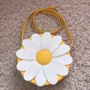 Daisy Purse